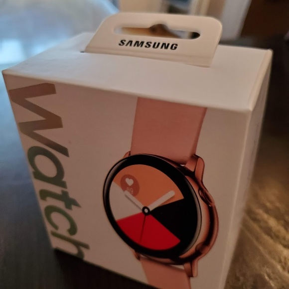 [SOLD[ NWT Samsung Galaxy Watch Active - Picture 4 of 4